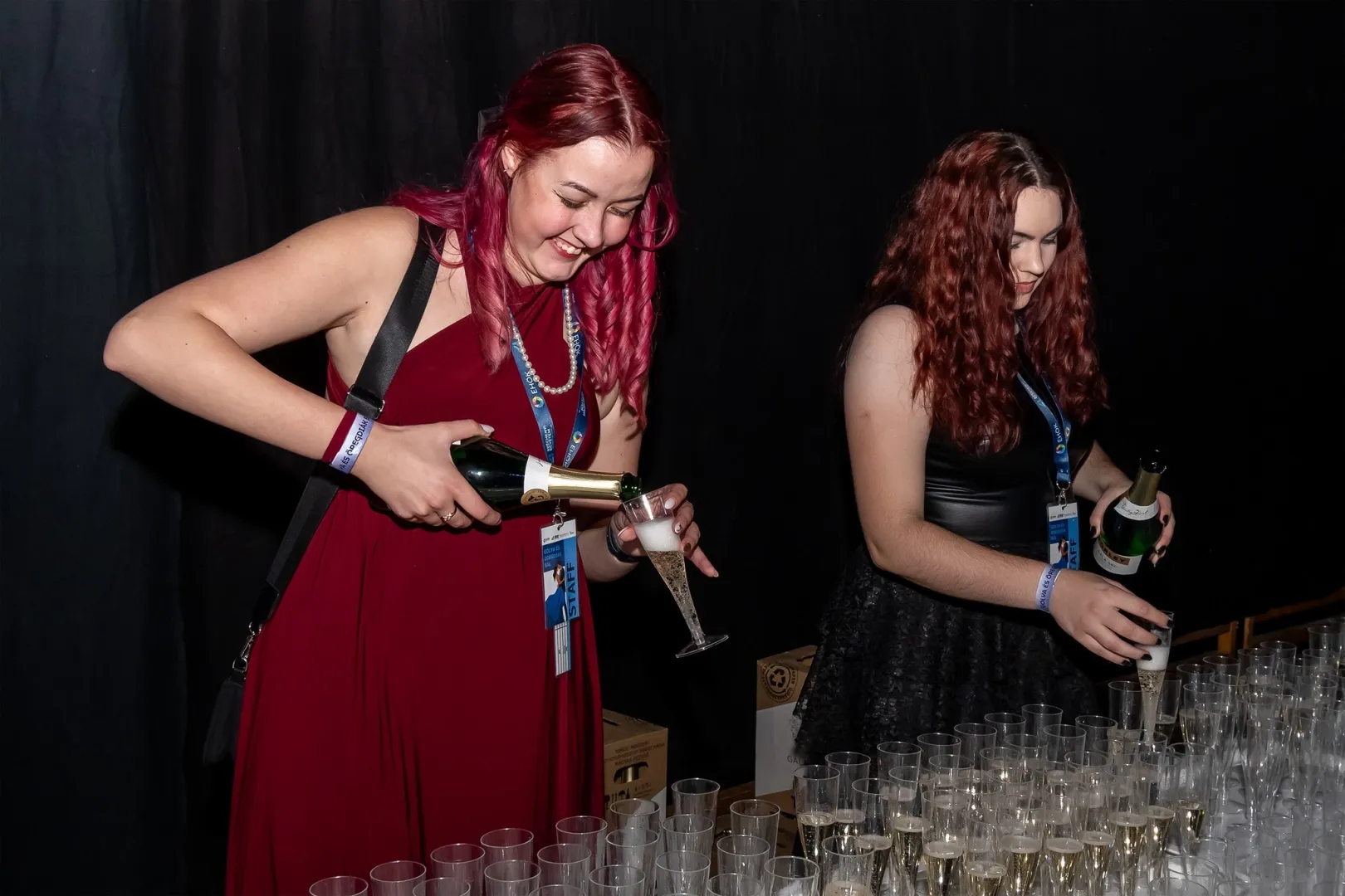 After the presentation of the badges, the freshmen symbolically became fully fledged members University with a toast (Photos: András Adorján, Máté Dudás)